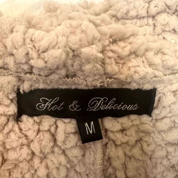 Hot and Delicious Faux Leather Waterfall Front Sherpa Lined Vest Brown Medium - Picture 3 of 4